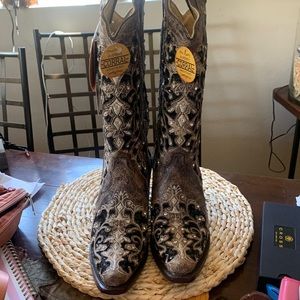 CORRAL Boots NWT